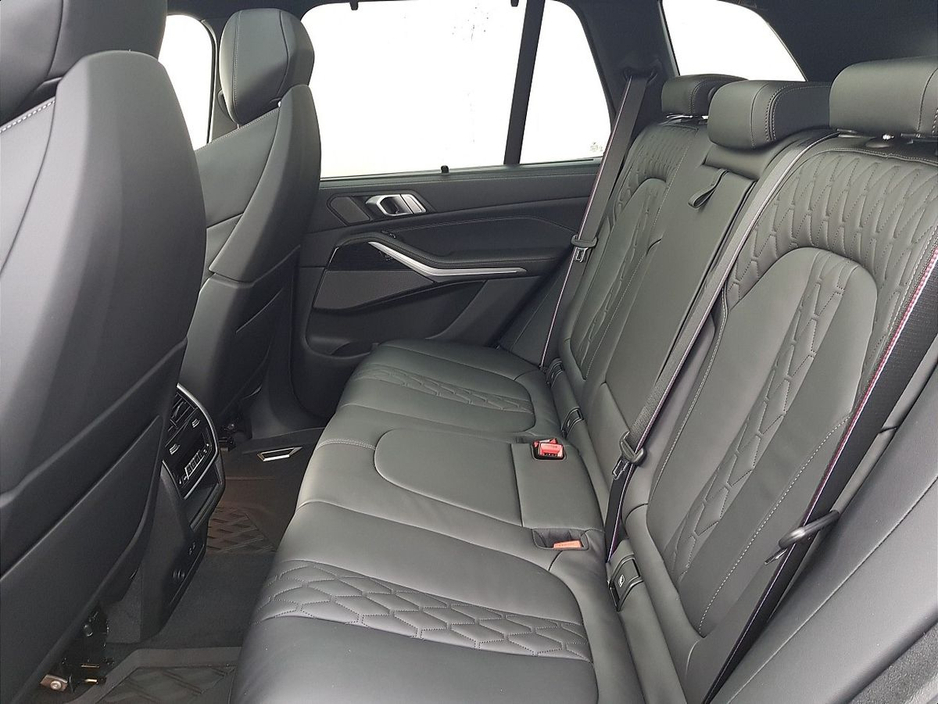2024 BMW X5 - image 20