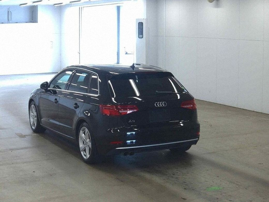 2019 Audi A3 SPORTS 1.4TFSI - FACTORY ALLOYS - PADDLE SHIFT - FLAT BOTTOM STEERING WHEEL - REVERSE CAMERA €19,950