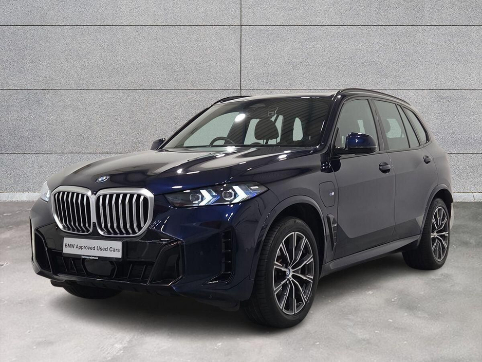 2023 BMW X5 - image 27