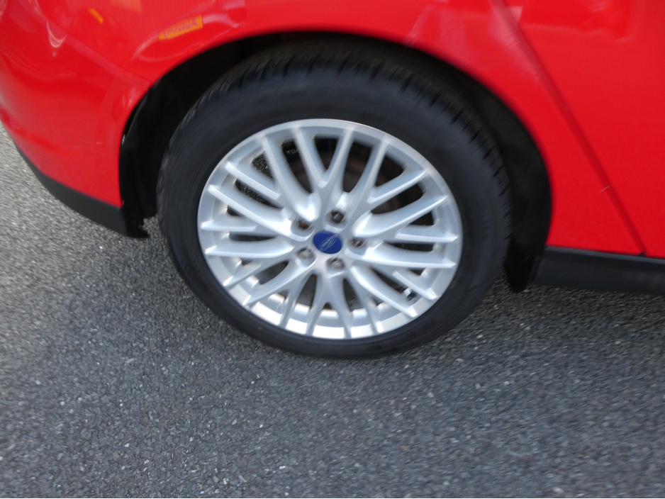 2012 Ford Focus - image 15