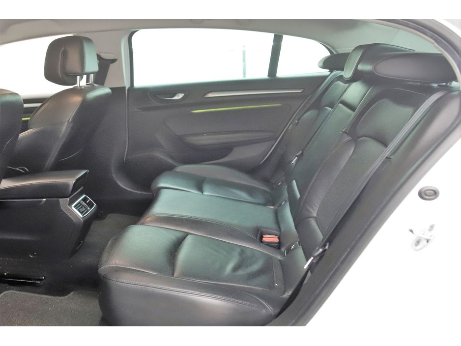 2018 Renault Megane - image 16