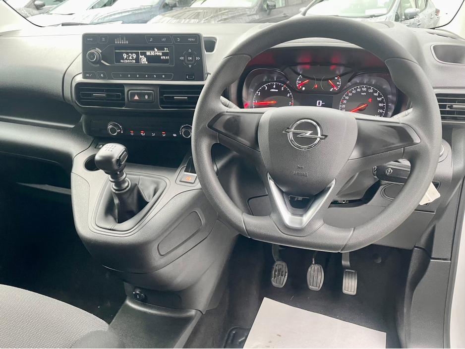 2022 Opel Combo L1H1 1.5 CDTI 100PS DIESEL 6SPEED MANUAL MY22 SWB €13,000