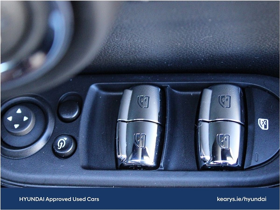 2023 MINI Hatch - image 22