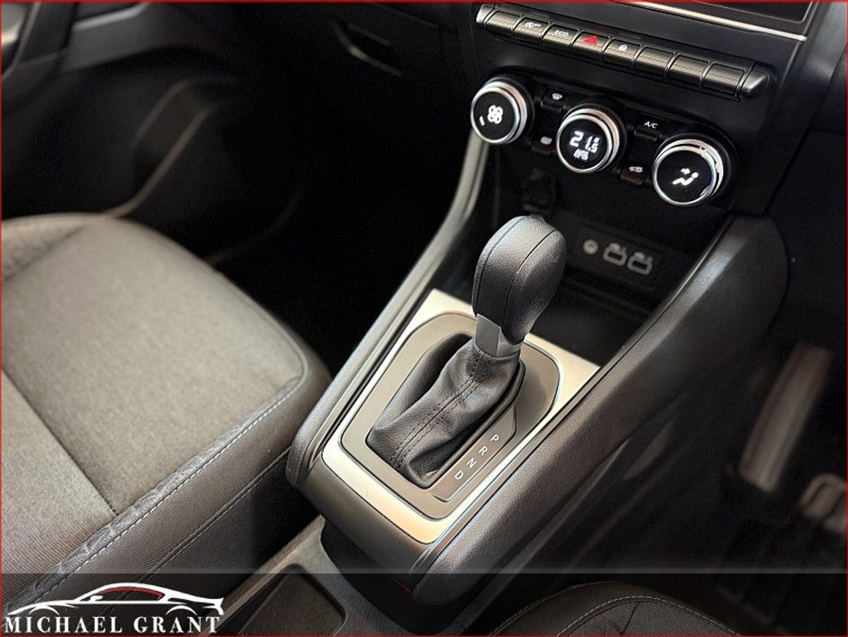 2023 Renault Captur - image 22