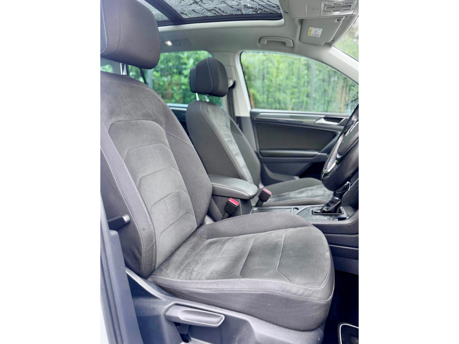 2018 Volkswagen Tiguan - image 6