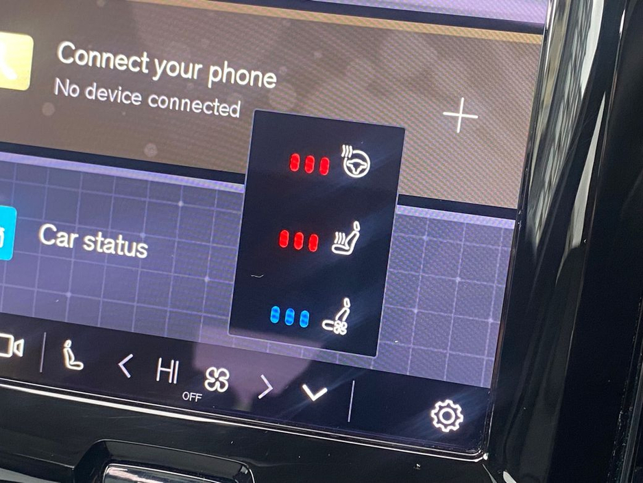 2025 Volvo XC60 - image 19