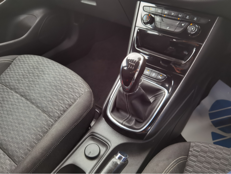 2018 Opel Astra - image 17