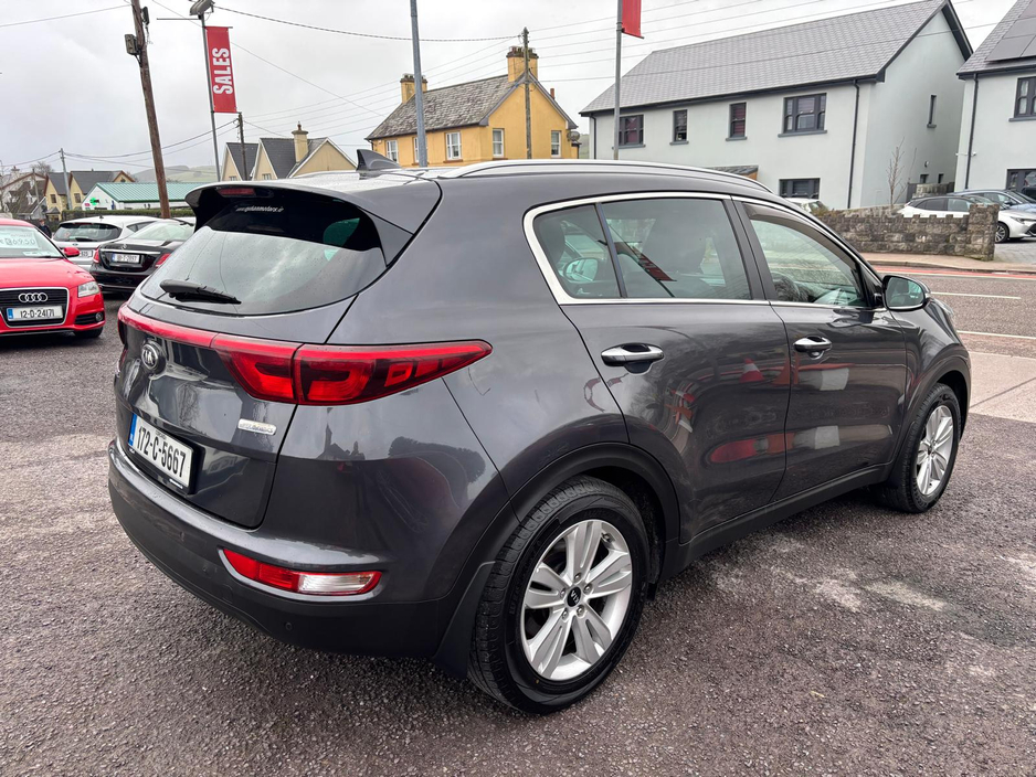 2017 Kia Sportage - image 11