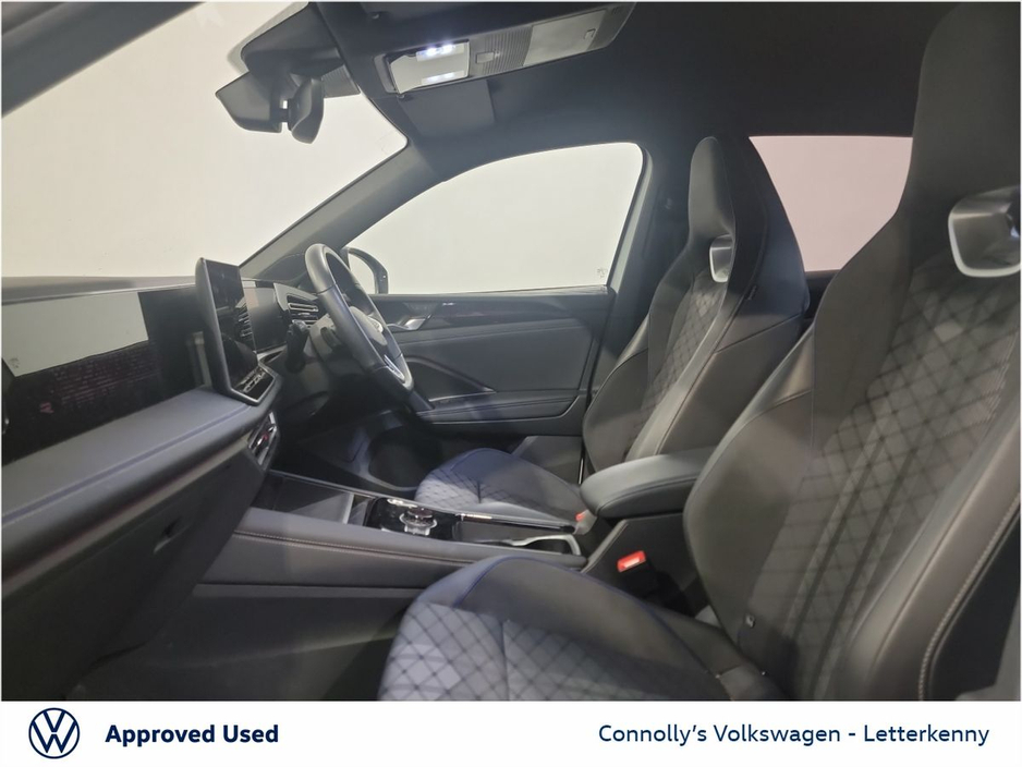 2024 Volkswagen Tiguan - image 4