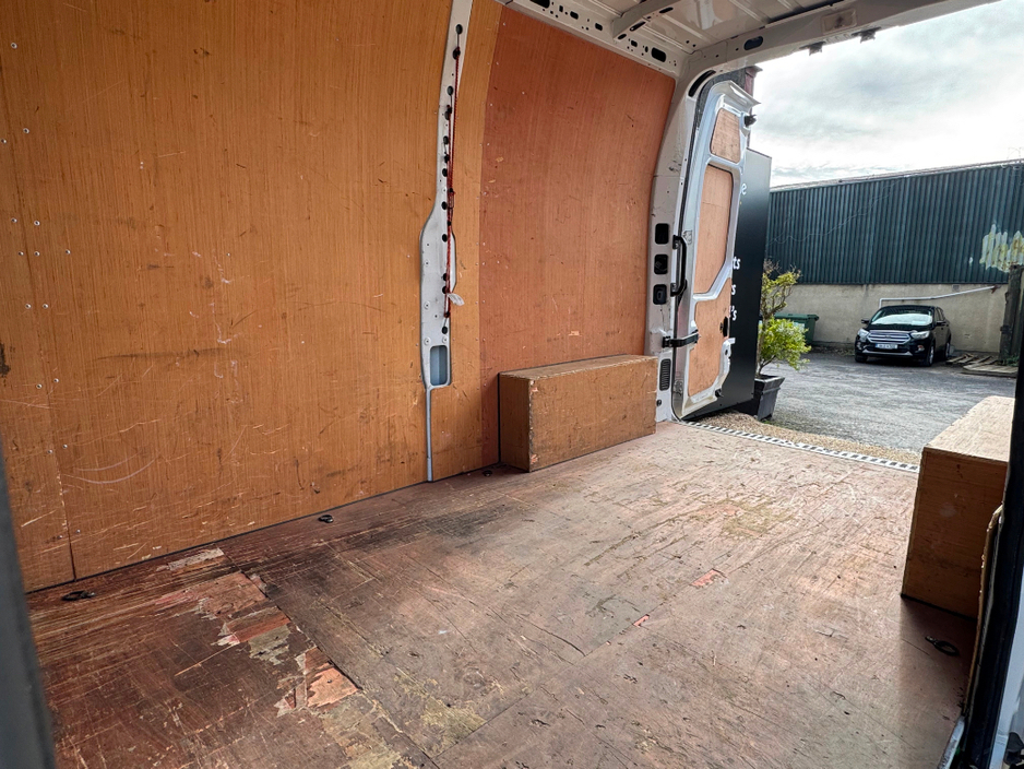 2022 Renault Master - image 14