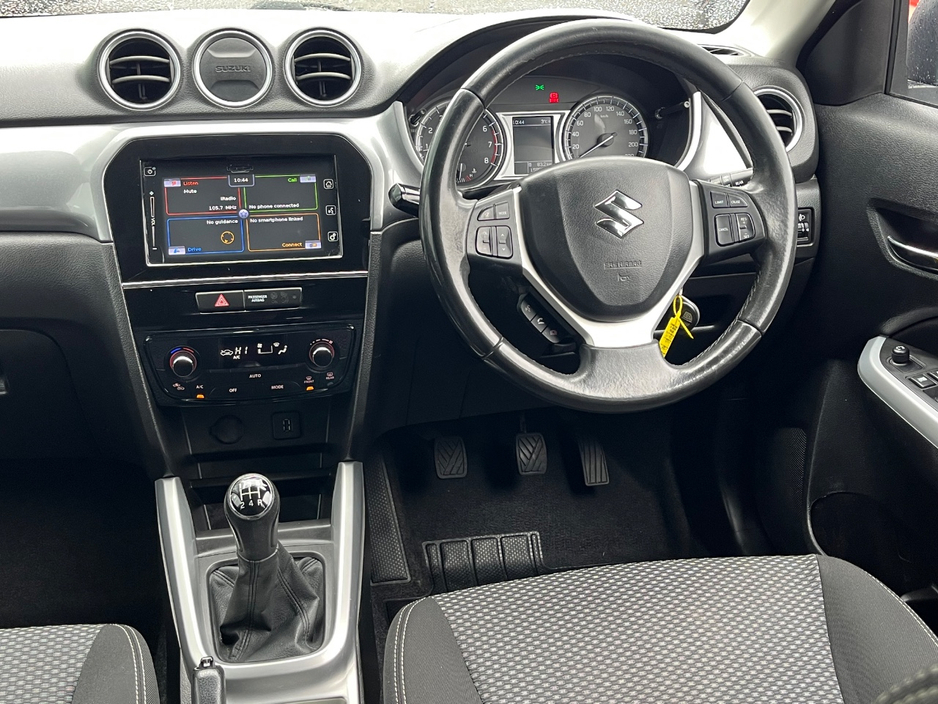 2015 Suzuki Vitara - image 15