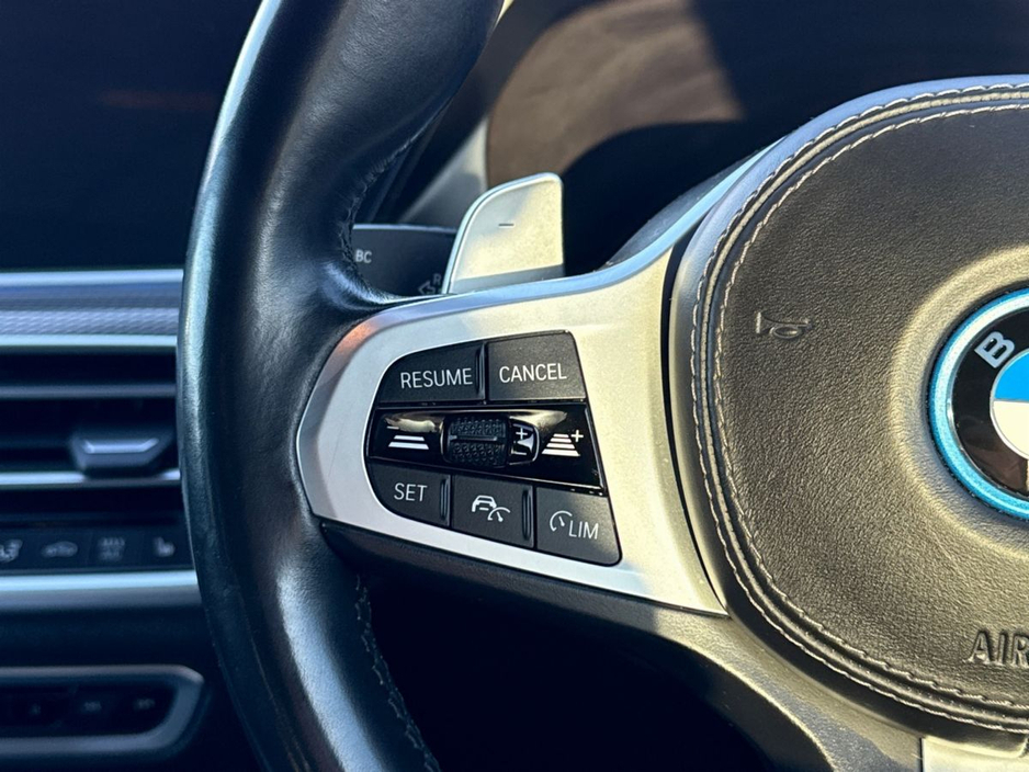 2022 BMW X5 xDrive45e M Sport €65,950