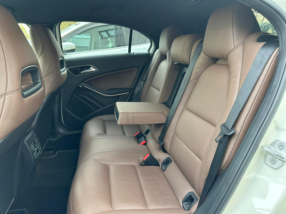 2015 Mercedes-Benz A Class - image 20