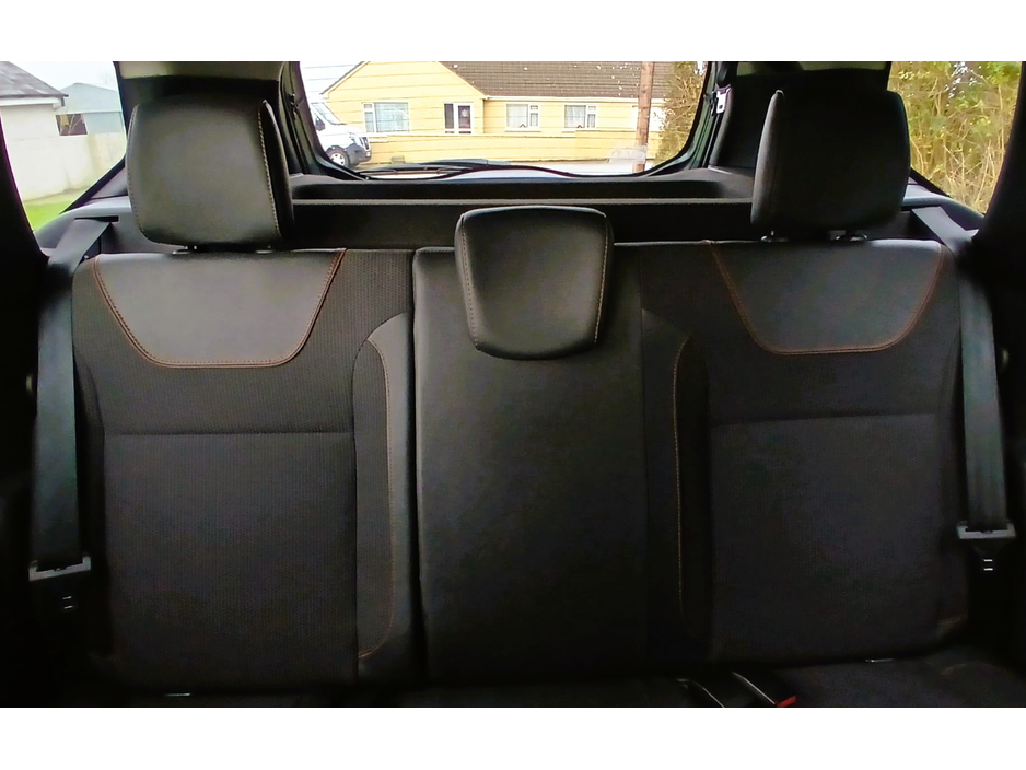 2018 Dacia Duster - image 17