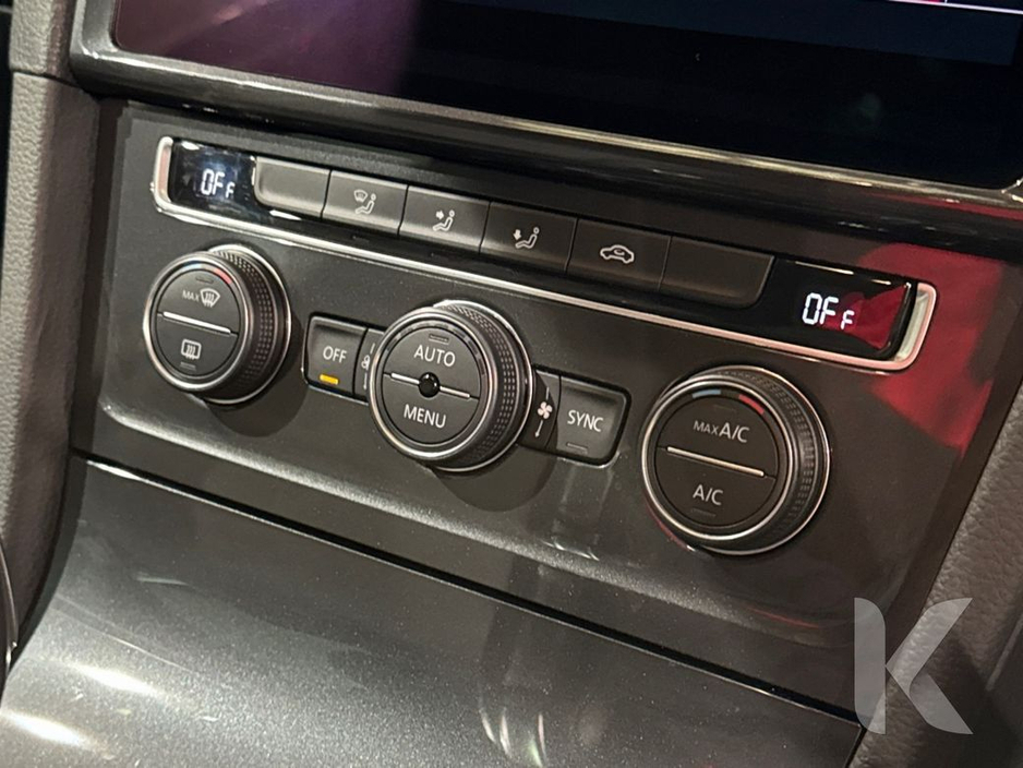 2019 Volkswagen Golf - image 17