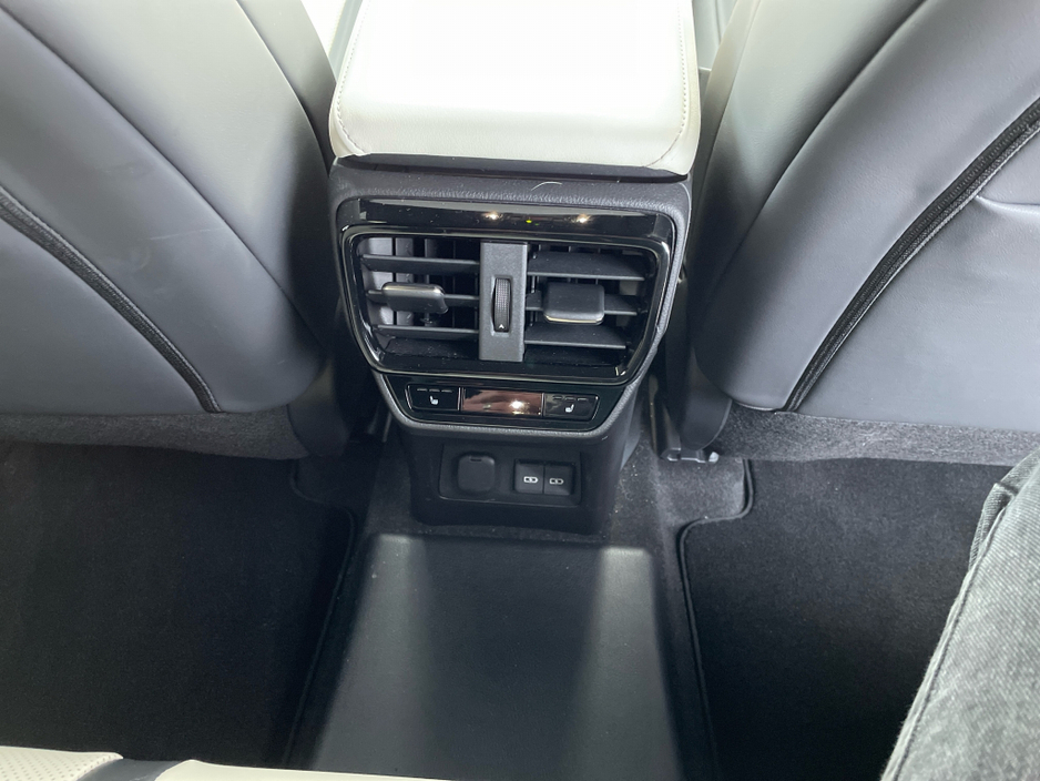 2025 Lexus NX 450 h+ NX 450h+ F-Sport 252 // Remote Central Locking // Heated Mirrors // Power Folding Mirrors // USB Connection // Apple Carplay €74,945