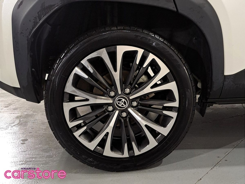 2021 Toyota Yaris Cross - image 14