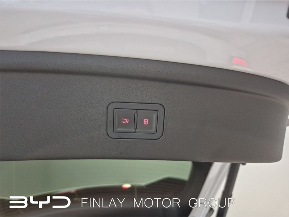 2026 BYD Sealion 7 Design AWD 4 Year service plan , Pan Roof , Black Leather €57,735