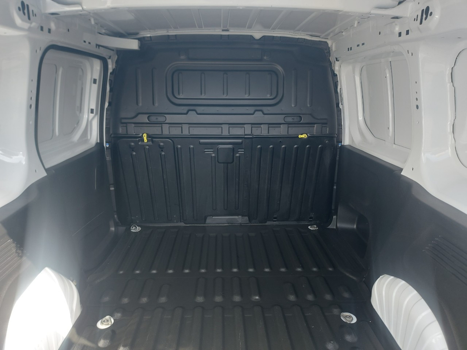 2024 Citroen Berlingo - image 16