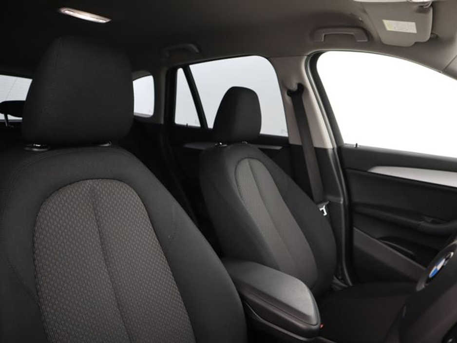 2019 BMW X1 - image 10