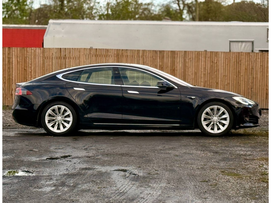 2018 Tesla Model S - image 16