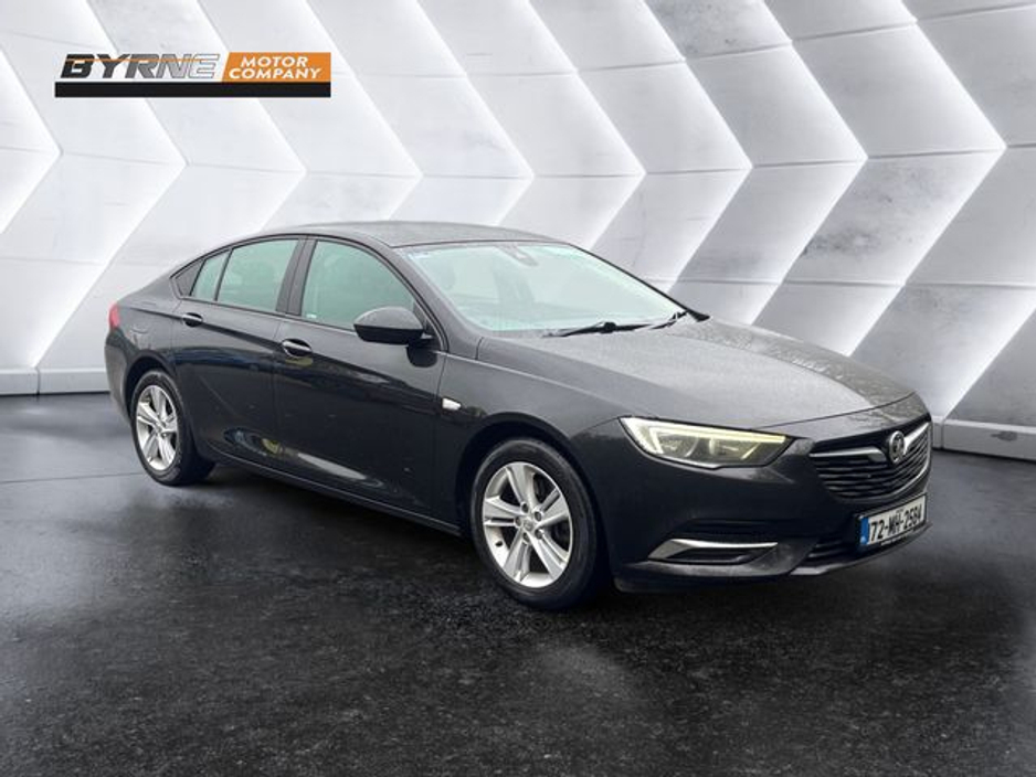 2017 Vauxhall Insignia 1.6 Design NAV Turbo D 5DR Auto €10,495