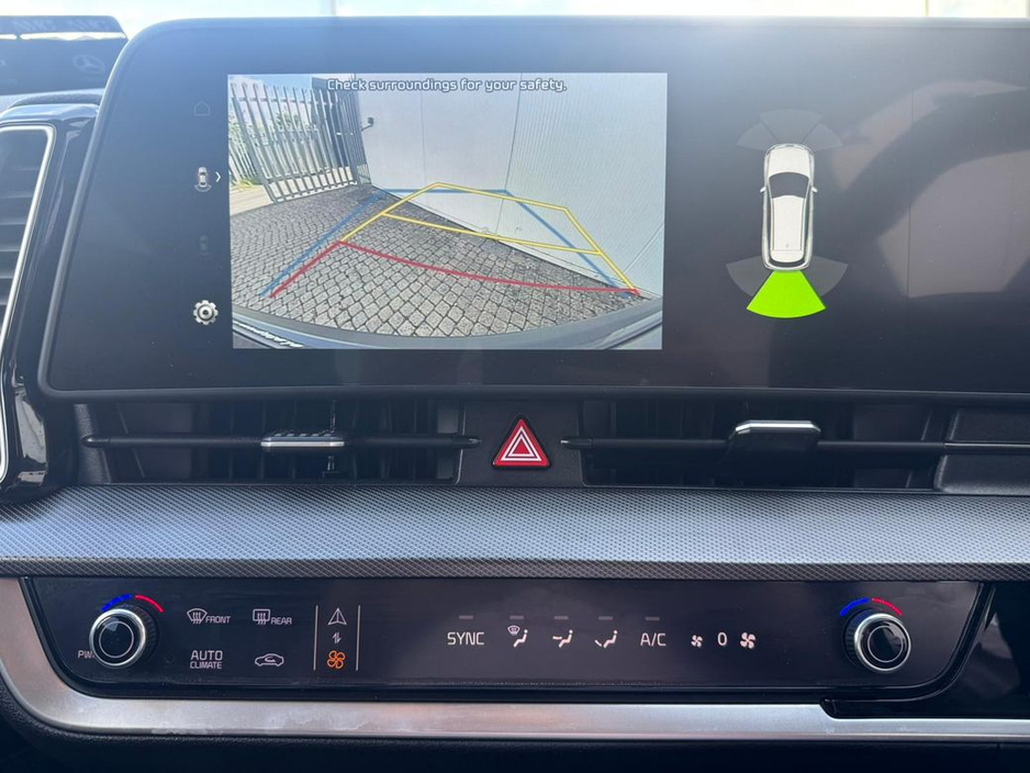 2023 Kia Sportage - image 15