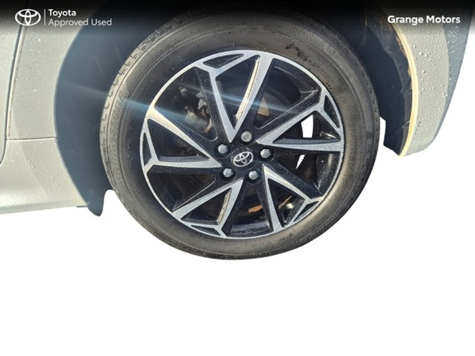 2023 Toyota Yaris 1.5 HYBRID L/SPORT 5DR €24,950