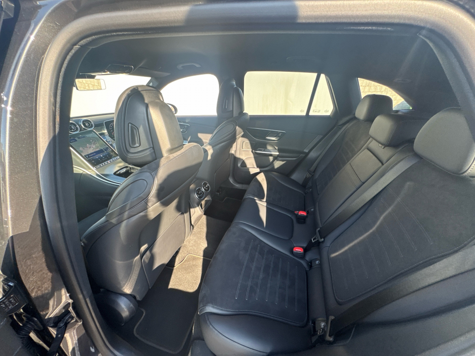 2025 Mercedes-Benz GLC Class - image 15