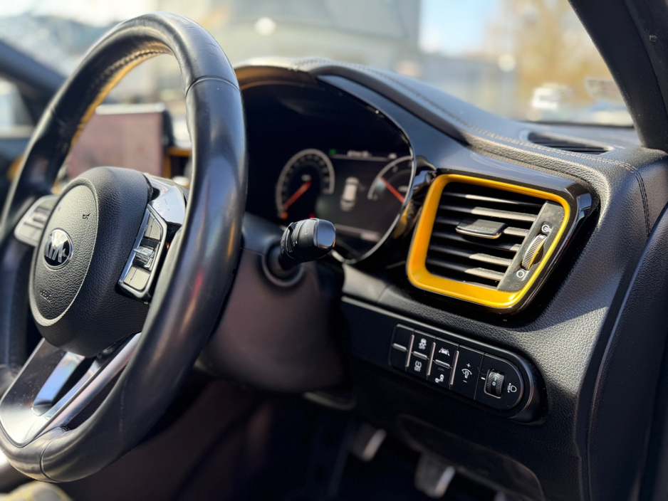 2019 Kia XCeed - image 14