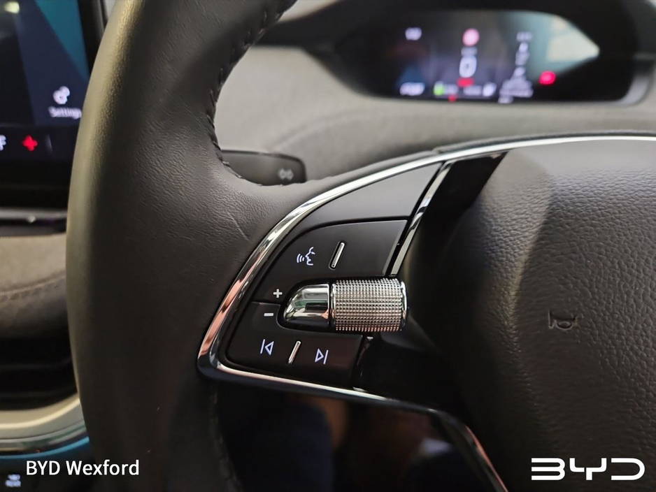 2023 Skoda Enyaq - image 23