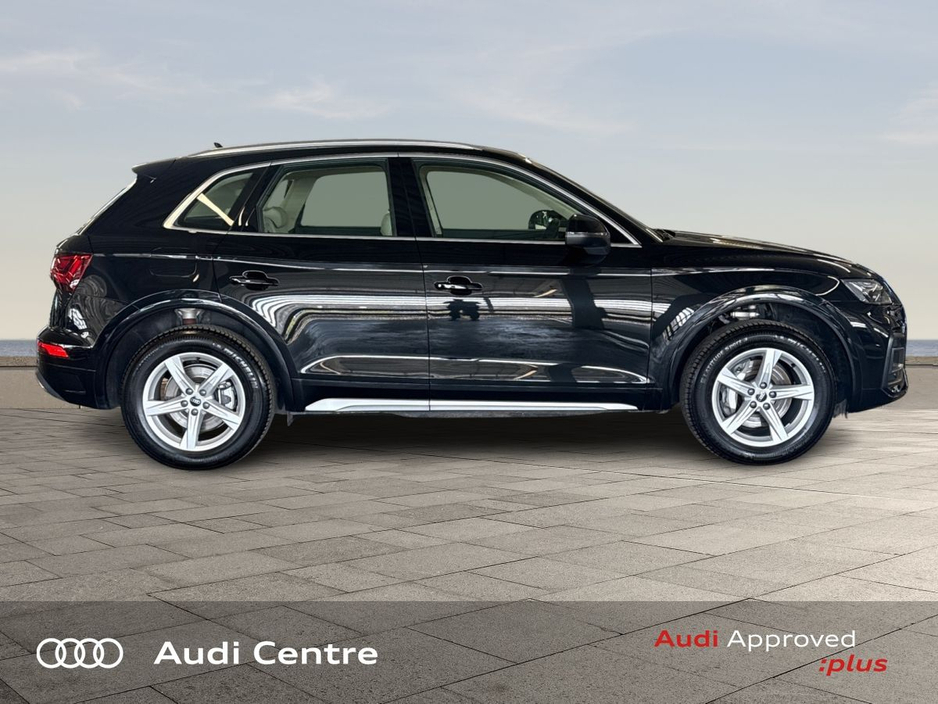 2025 Audi Q5 - image 6