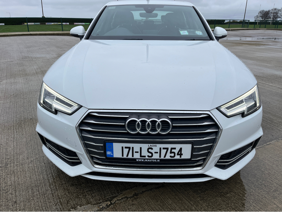 2017 Audi A4 - image 6