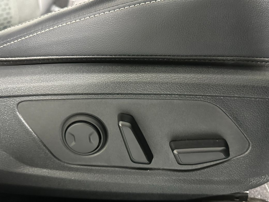 2025 Kia Sportage - image 20