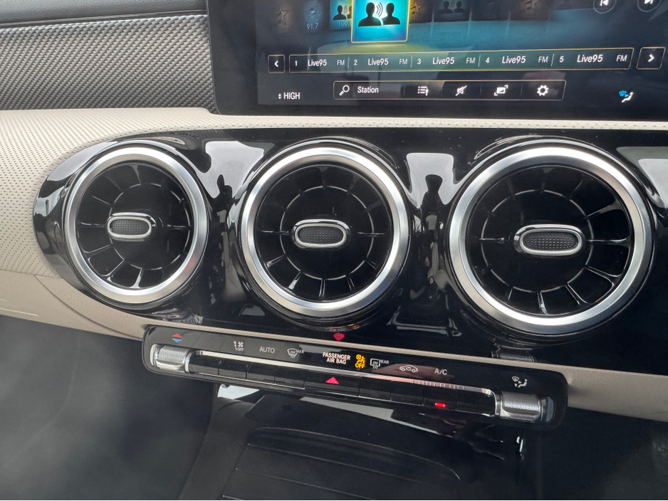 2023 Mercedes-Benz CLA Class 200d PROGRESSIVE COUPE 4DR AUTO==PAN ROOF==NIGHT PACK== €42,950