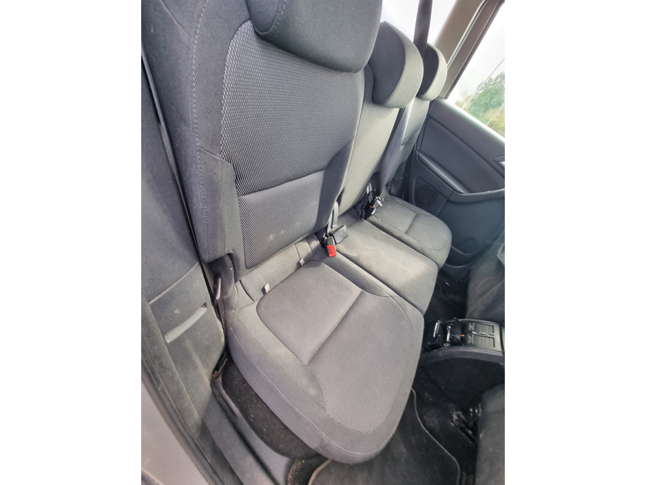 2012 Skoda Yeti - image 13