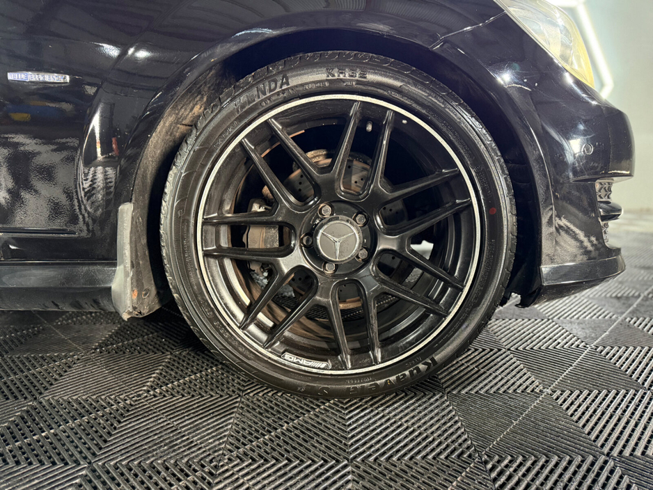 2012 Mercedes-Benz C Class - image 4