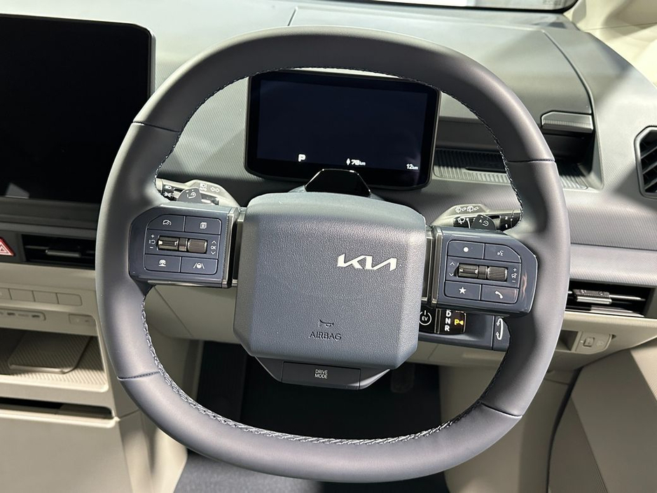 2026 Kia PV5 - image 12