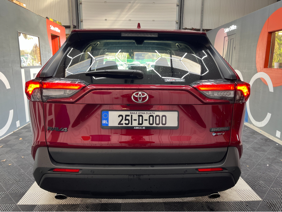 2025 Toyota Rav4 - image 3