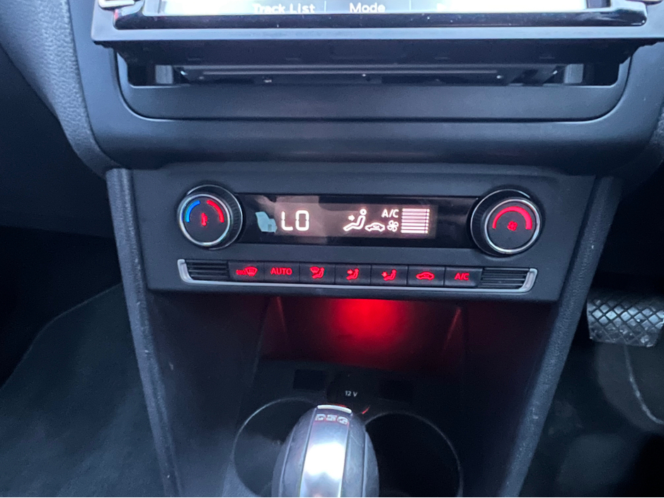 2017 Volkswagen Polo 1.2 TSI Automatic DSG High spec €13,495