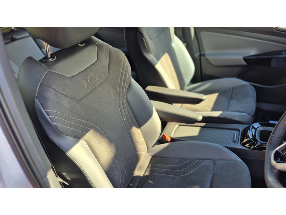 2023 Volkswagen ID.4 - image 19