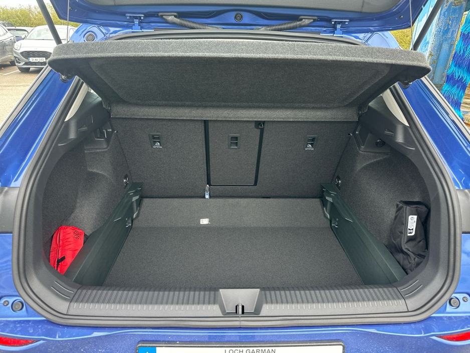 2026 Volkswagen T-Roc - image 12