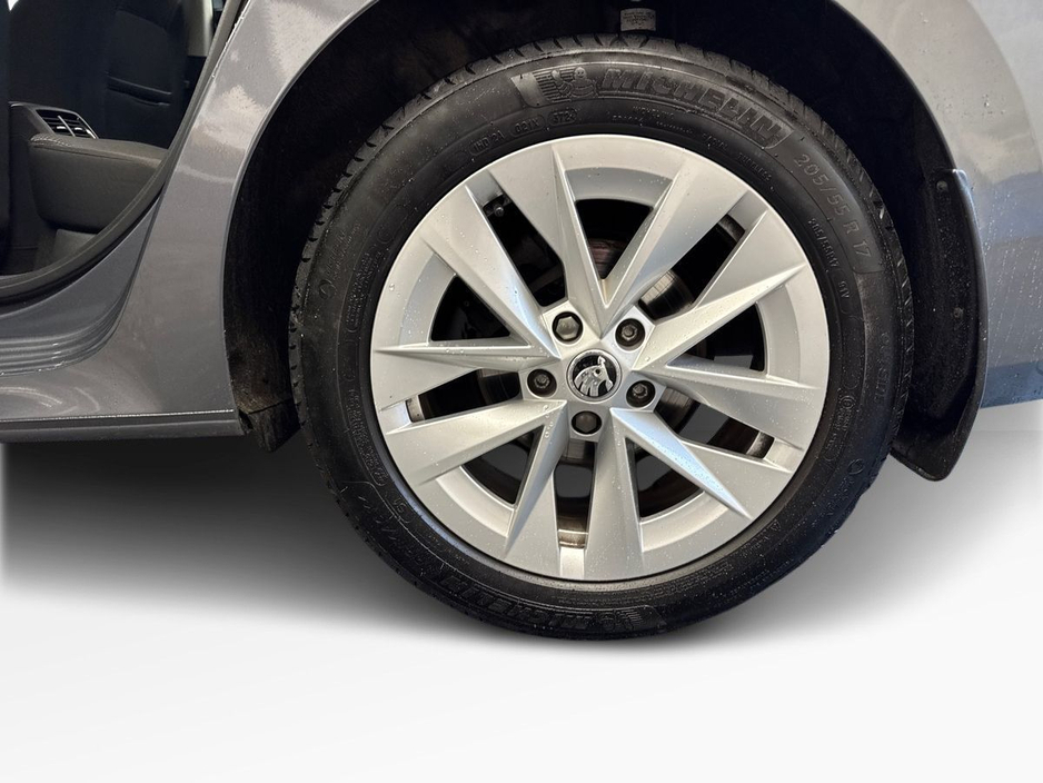 2025 Skoda Octavia 2.0TDI SEL *5.9% APR* €75 PER WEEK ON PCP €34,995