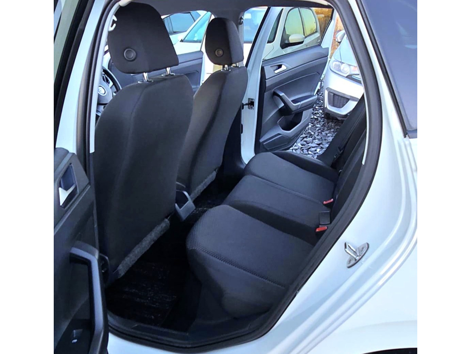 2018 Volkswagen Polo - image 6