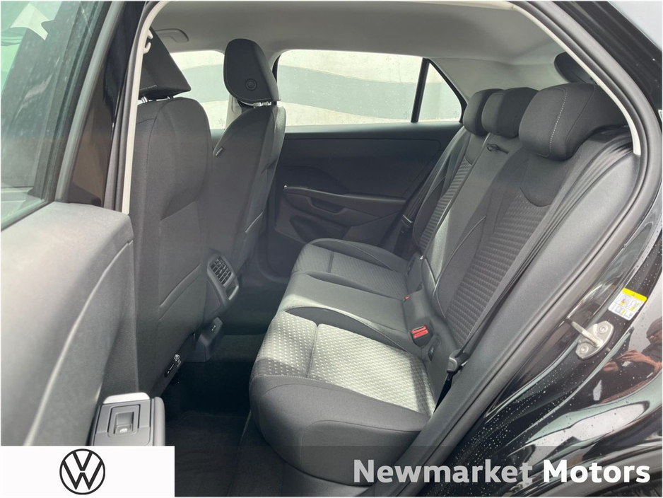 2026 Volkswagen T-Roc - image 23