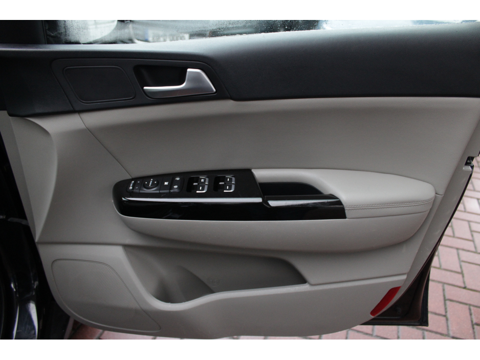 2020 Kia Sportage 1.6CRDI K3 PLATINUM 5DR ESTATE // ONLY 84,000 KMS // IMMACULATE CONDITION THROUGH OUT // BUY WITH CONFIDENCE AA AND SIMI APPROVED DEALER 2026 // FINANCE ARRANGED //TRADE INS WELCOME // €19,950