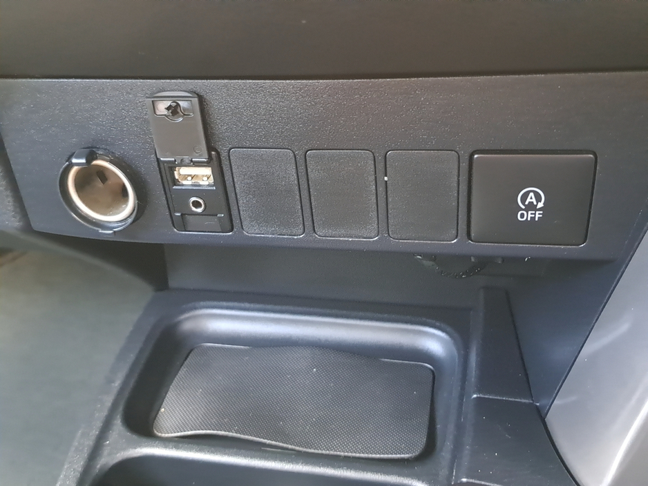 2016 Toyota Rav4 - image 29