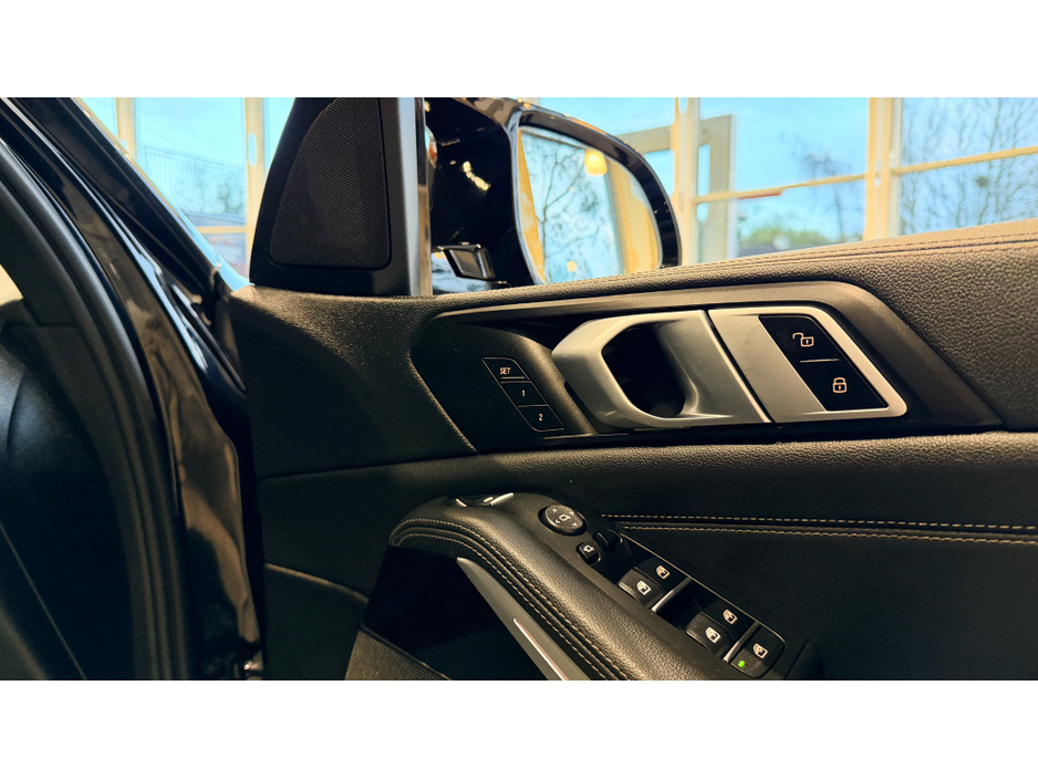 2021 BMW X5 XDRIVE45E M SPORT AUTO €49,999