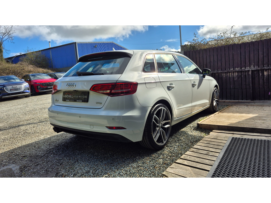 2017 Audi A3 - image 8