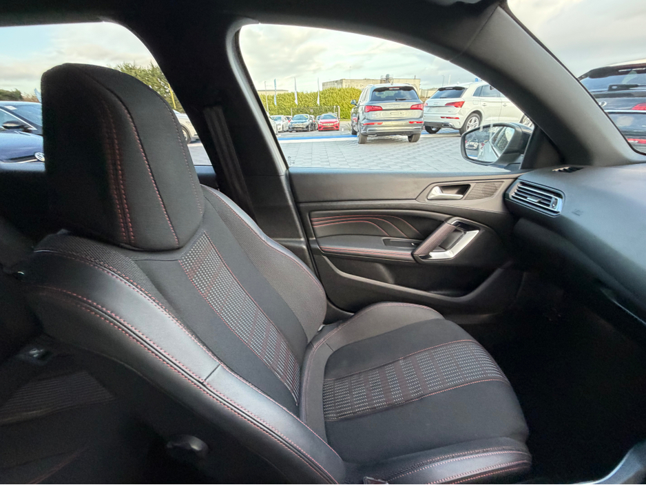 2019 Peugeot 308 - image 21